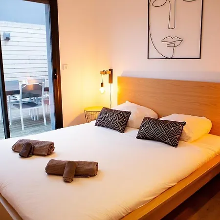 Maison D'architecte Avec Et Piscine Vakantiehuis *