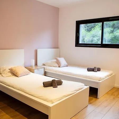 Vakantiehuis Maison D'architecte Avec Et Piscine
